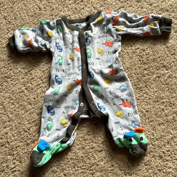 3 newborn footies - Picture 4 of 5